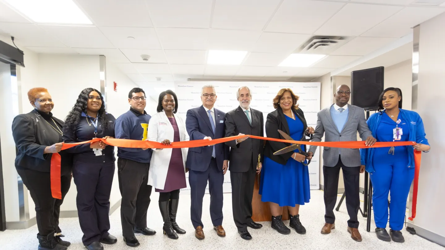 Ribbon Cutting Mt. Vernon