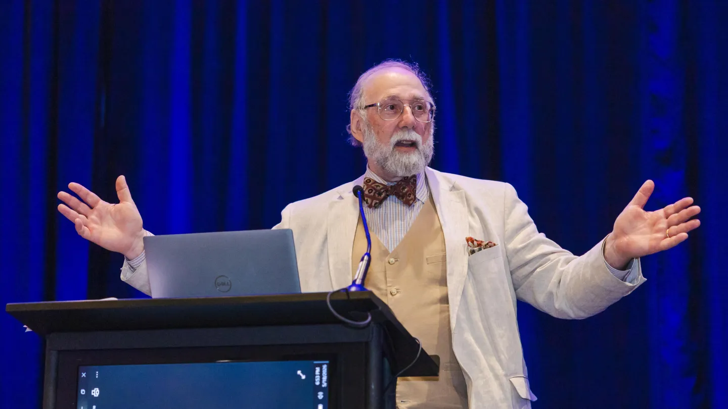 Dr. Michael Prystowsky Receives 2026 ASIP Robbins Distinguished Educator Award