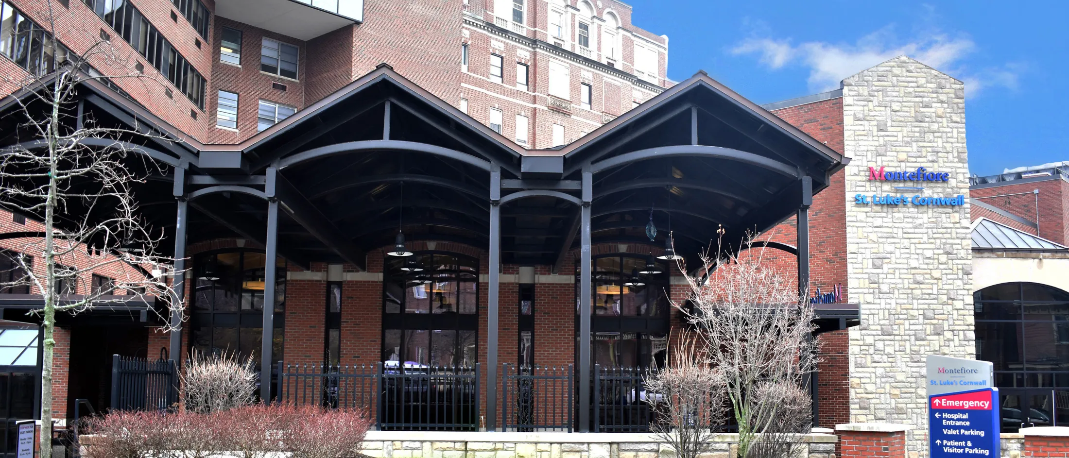 Montefiore St. Luke's Cornwall Hospital Entrance