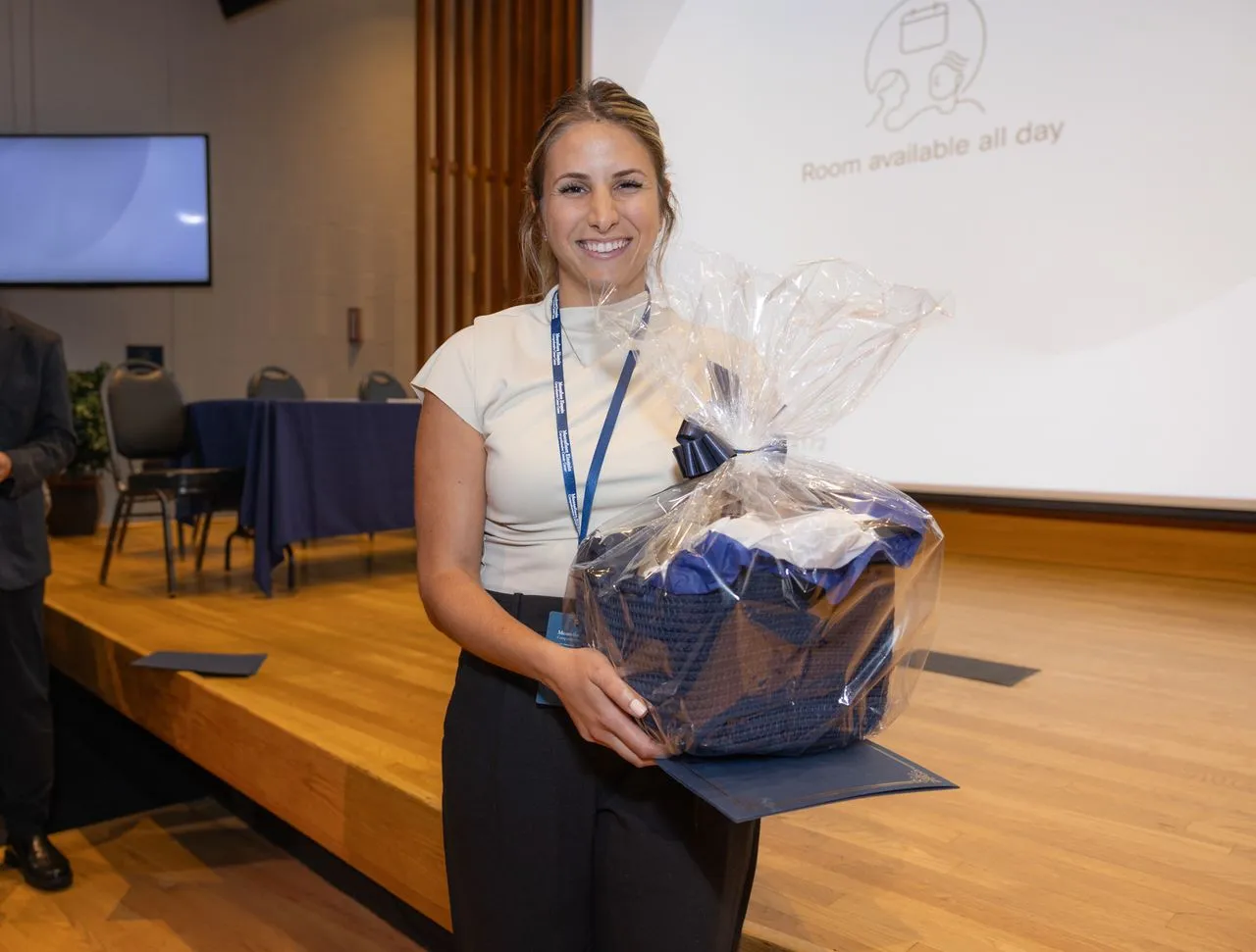 Lina Ariyan with swag basket