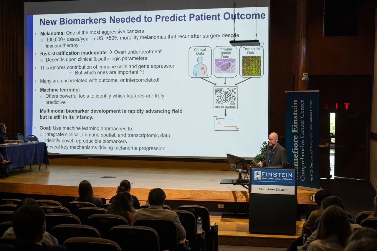 Entenberg presenting