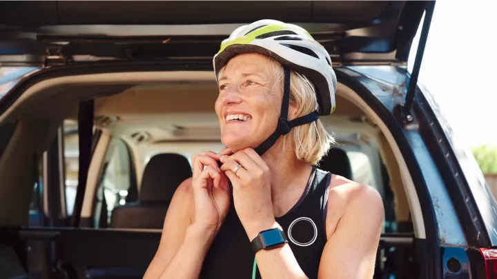 women bicycling-Stay active 